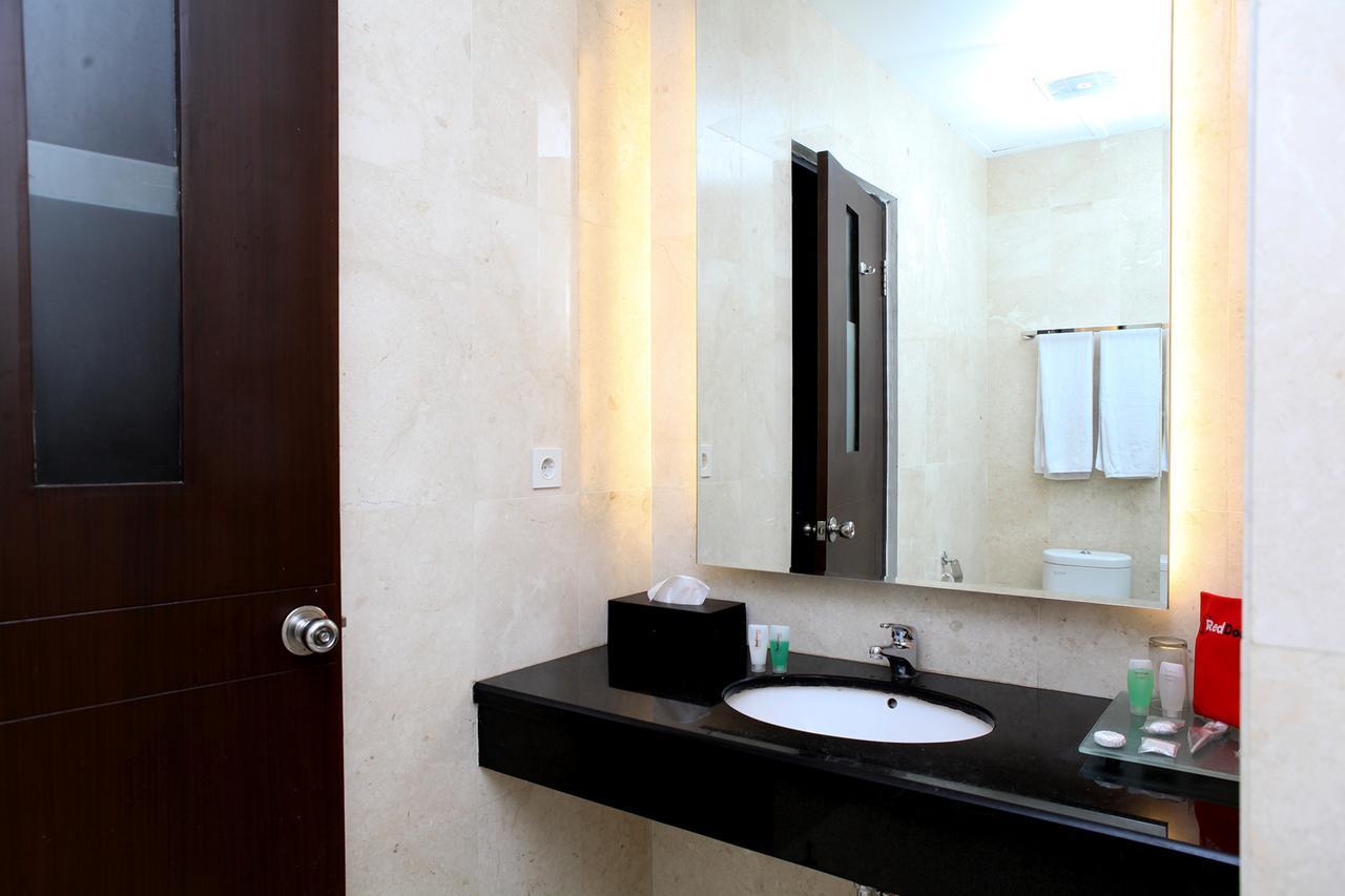 Hotel Reddoorz Premium @ Ciumbuleuit Atas Bandung