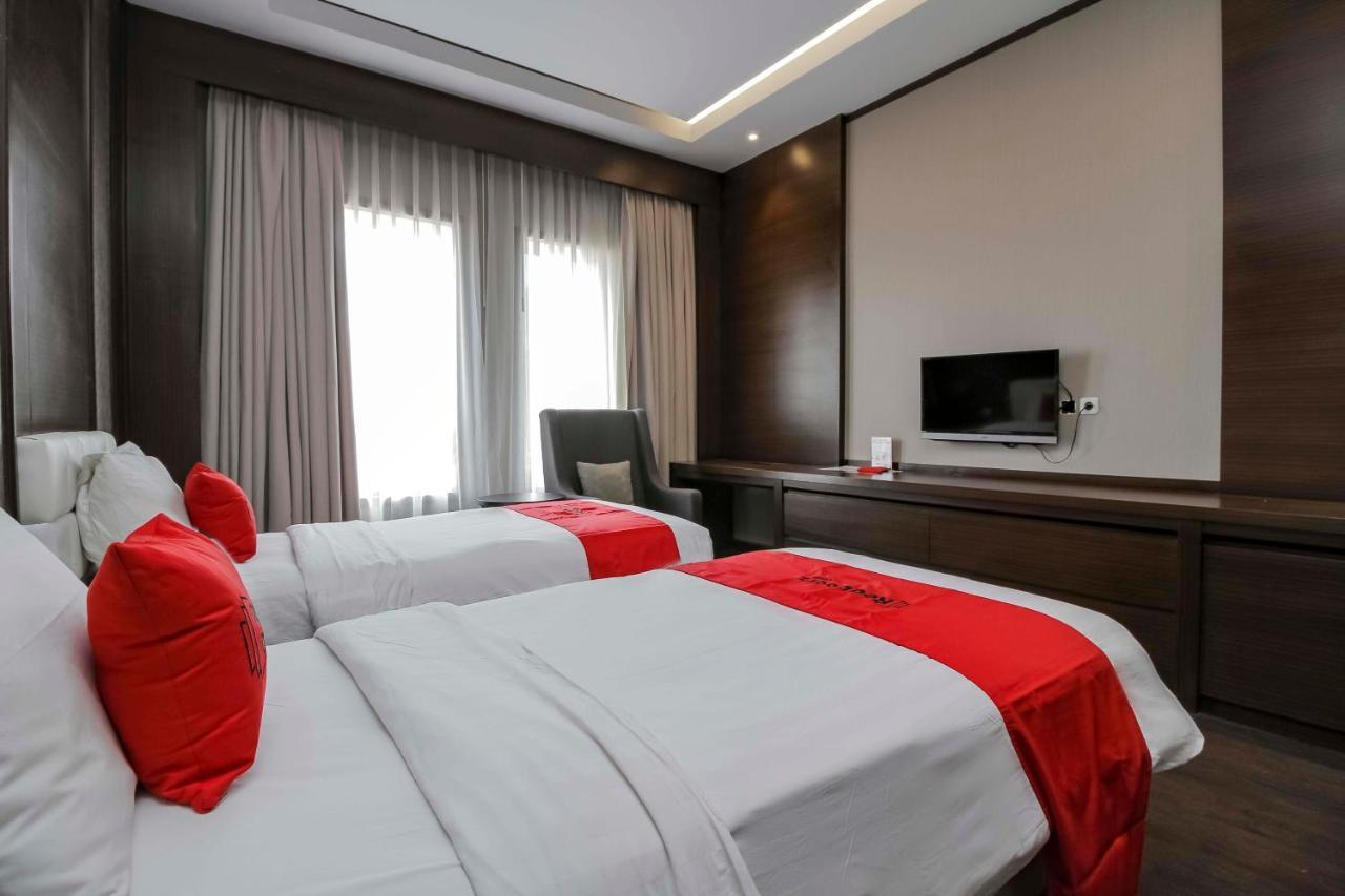 Hotel Reddoorz Premium @ Ciumbuleuit Atas Bandung